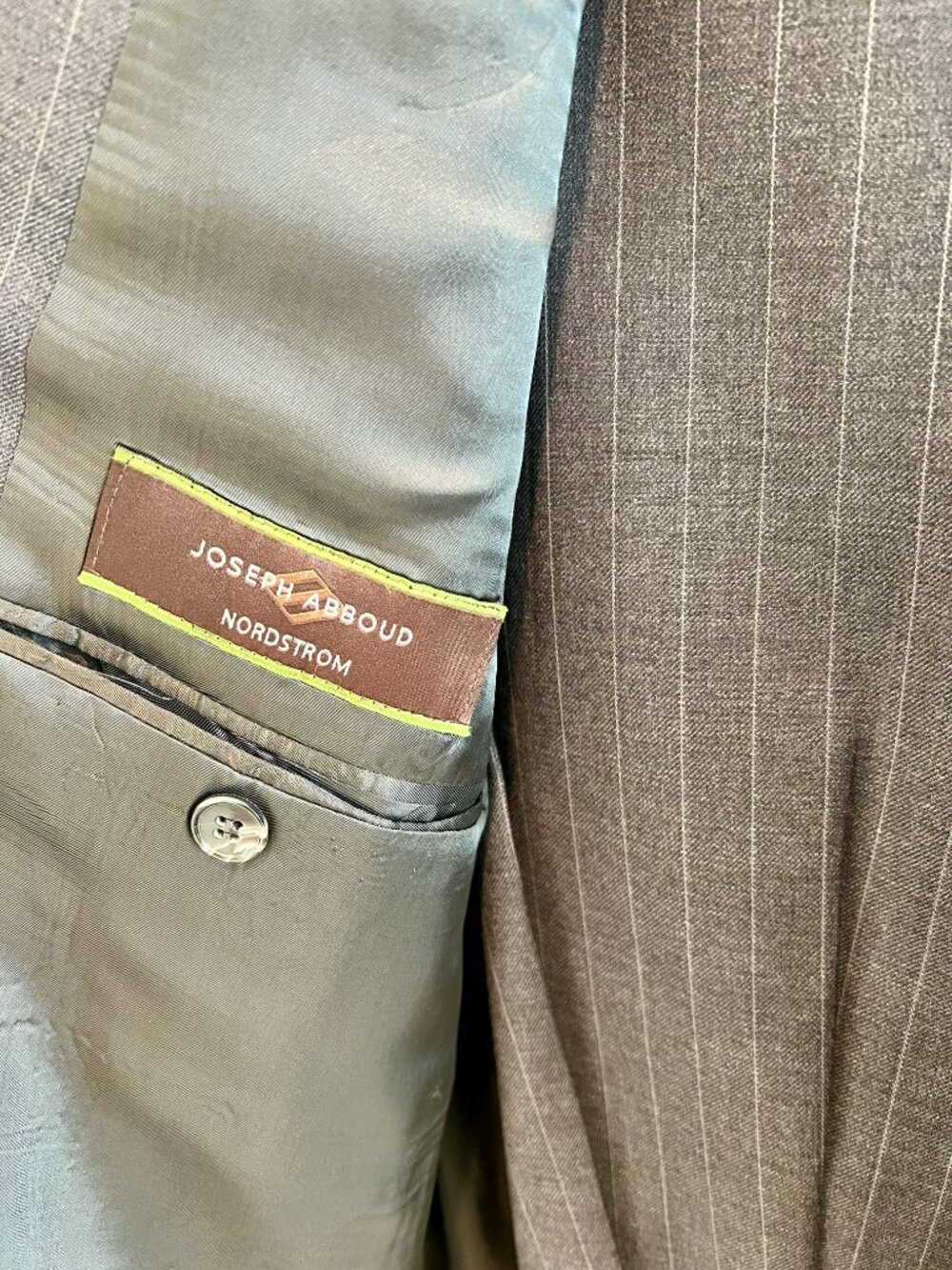Joseph Abboud Nordstrom 52L Charcoal Pinstripe Wool Suit 46x32 - Picture 2 of 5